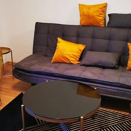 2 Bedroom With Sea And Poolview Near Aheloy דירה